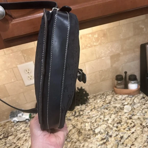 Dooney & Bourke Vintage Black Canvas Logo/Leather Trim Shoulder Purse - Picture 5 of 9